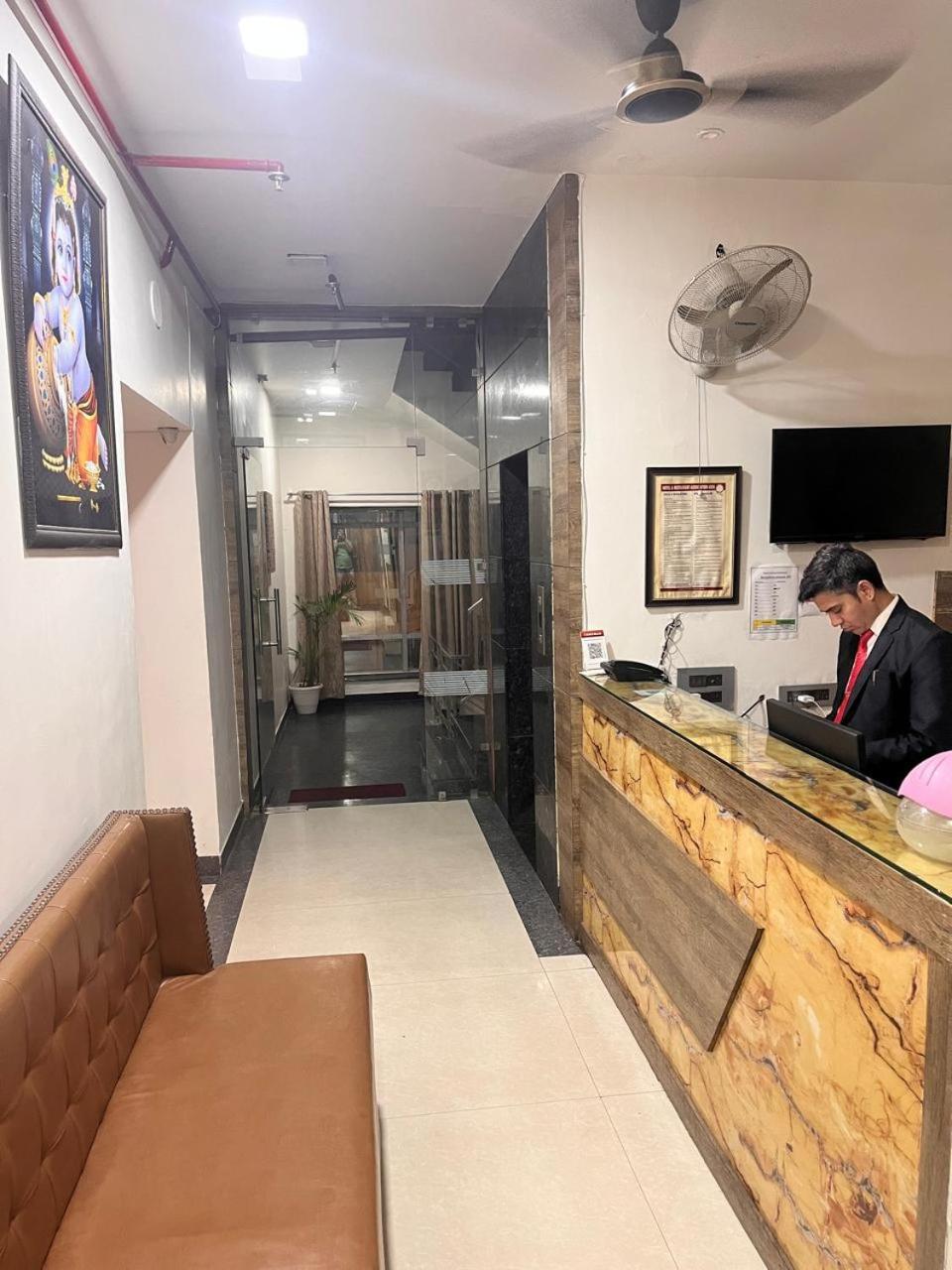 Hotel Parklane Agra (Uttar Pradesh) Exteriör bild