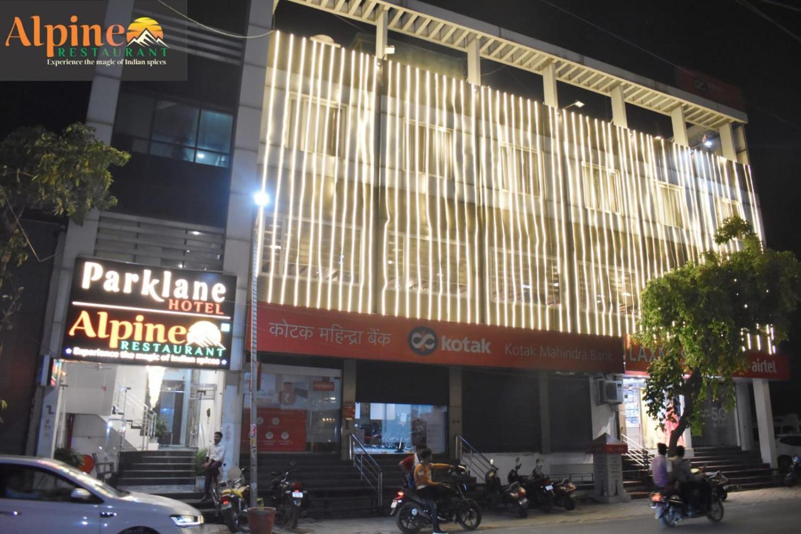 Hotel Parklane Agra (Uttar Pradesh) Exteriör bild